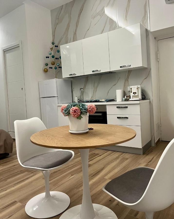 Guest House Napul'E Napoli Eksteriør billede